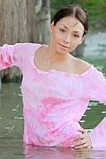 Julia Gordon goes in the water without undressing first