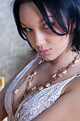 Loreen A shows off her fabulous body